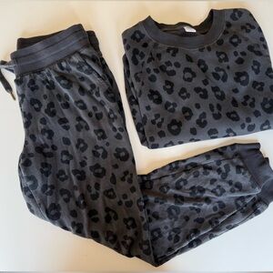 Old Navy Gray and Black Lounge Set